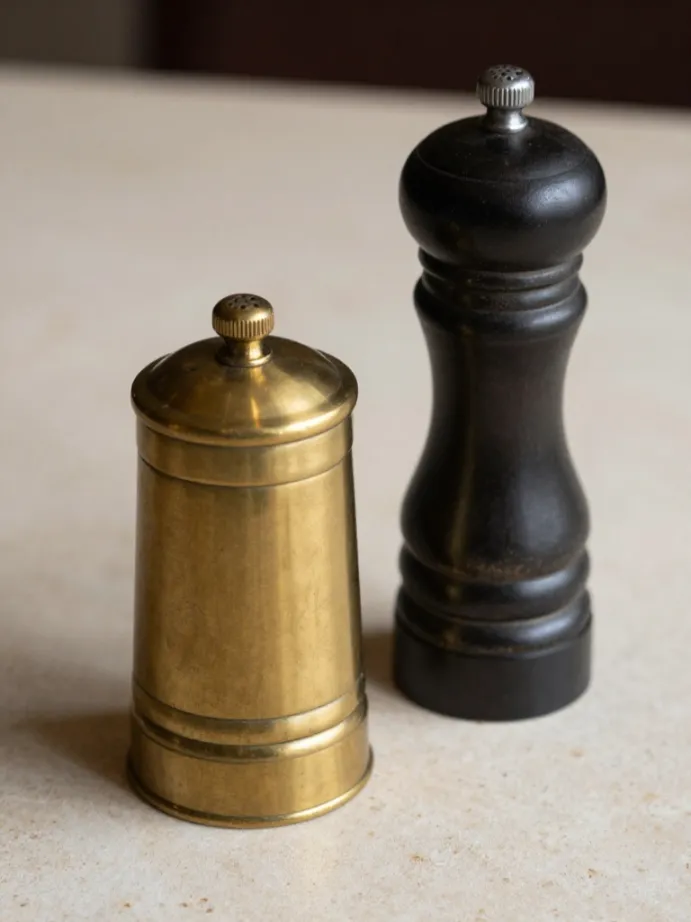 kitchen counter decor ideas
Choose Brass or Matte Black Accents to Tie Pieces Together